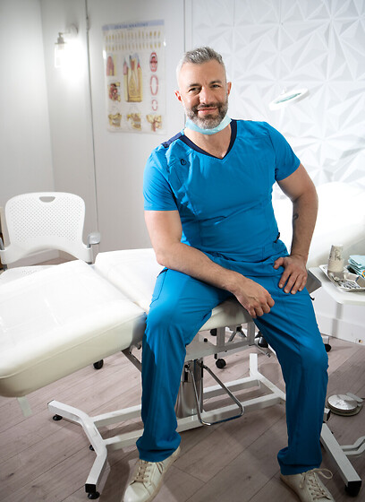 FILLING HIS CAVITY